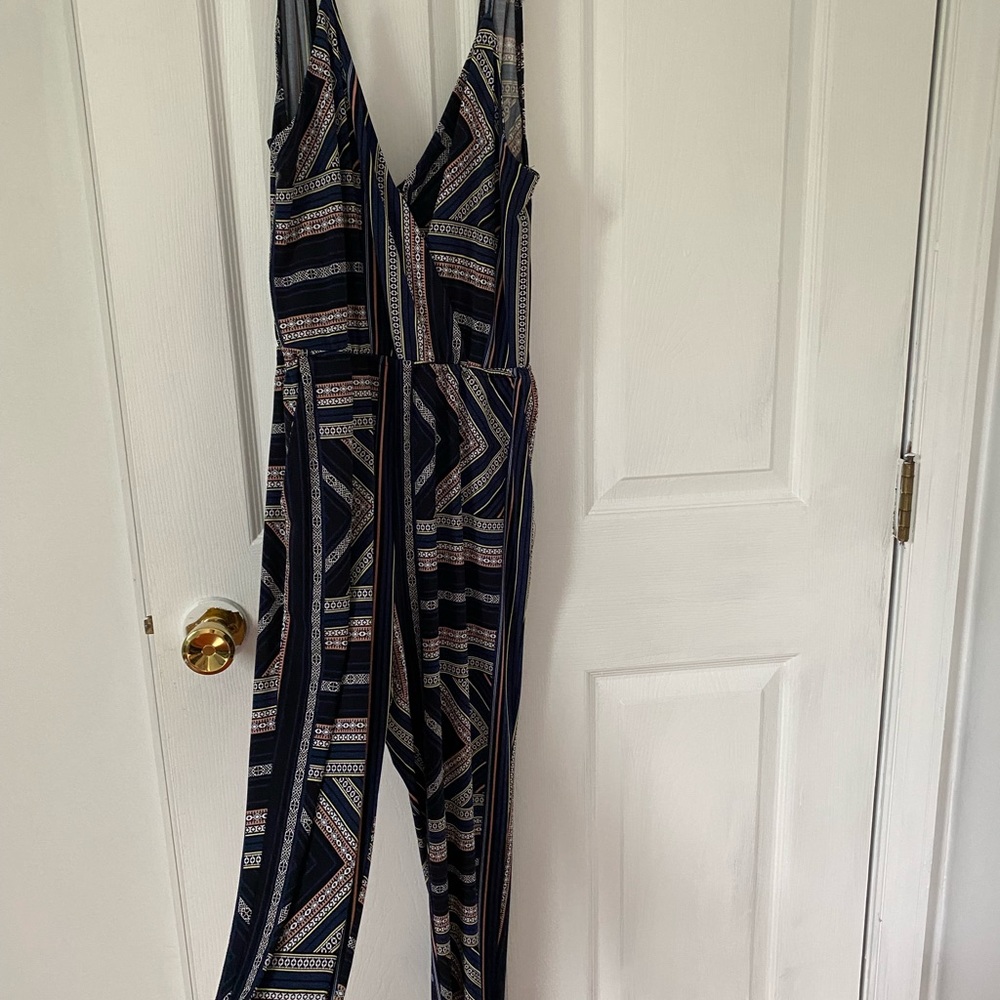 BCBGeneration jumpsuit, XXS, adorable jumpsuit can be dressed up or down